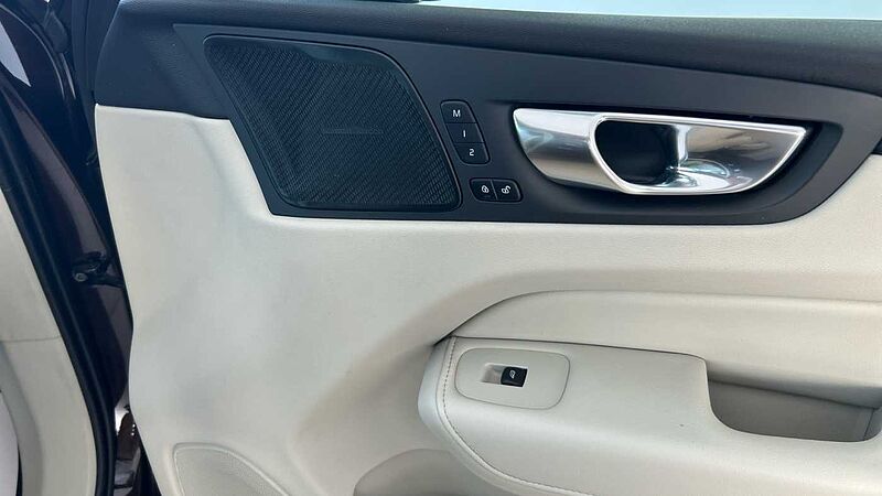 Volvo XC60 2.0 T6 RECHARGE INSCRIPTION AUTO 4WD 340 5P