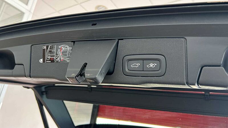 Volvo XC60 2.0 T6 RECHARGE INSCRIPTION AUTO 4WD 340 5P