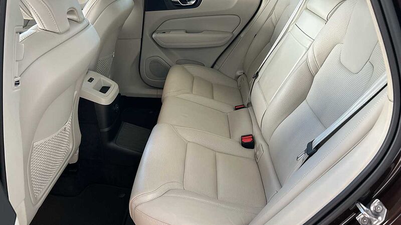 Volvo XC60 2.0 T6 RECHARGE INSCRIPTION AUTO 4WD 340 5P