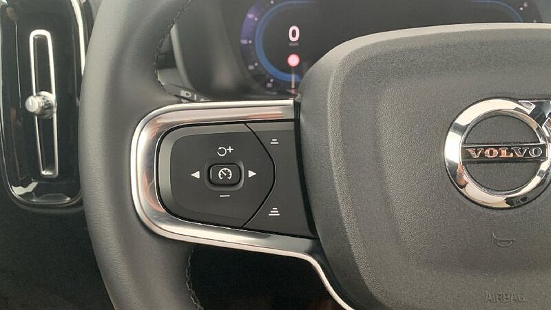 Volvo XC40 XC40 Core, B3 Semihíbrido, Gasolina