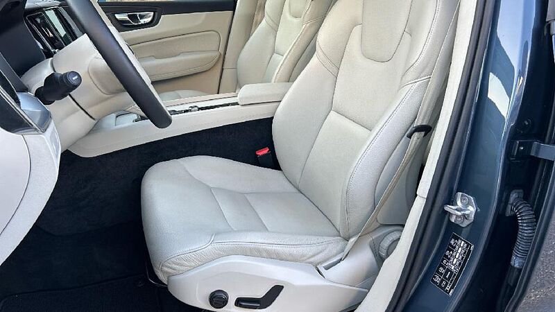 Volvo XC60 2.0 T4 BUSINESS PLUS AUTO 190 5P