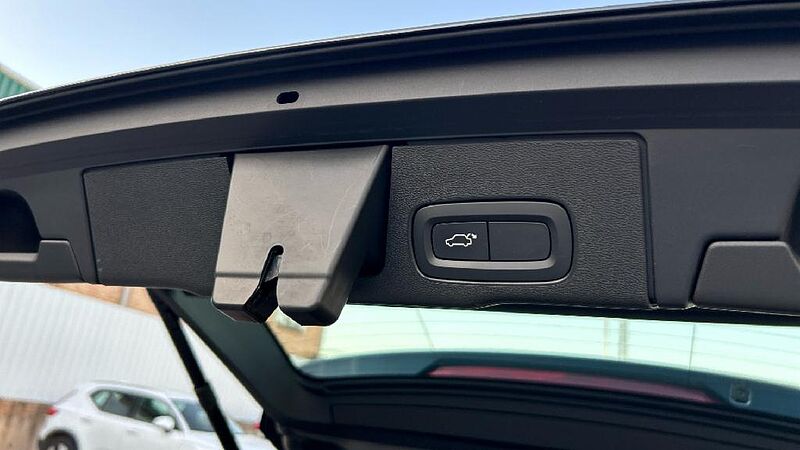 Volvo XC60 2.0 T4 BUSINESS PLUS AUTO 190 5P