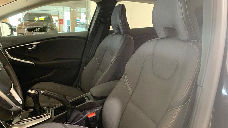Volvo V40 CC V40 Cross Country Black Edition D2