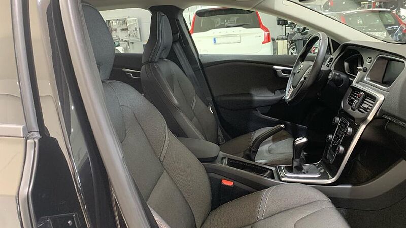 Volvo V40 CC V40 Cross Country Black Edition D2