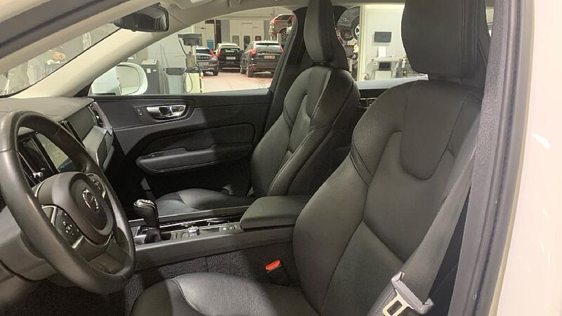 Volvo XC60 XC60 D3 Momentum Manual