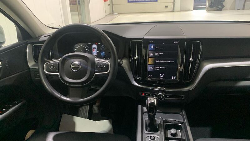Volvo XC60 XC60 D3 Momentum Manual