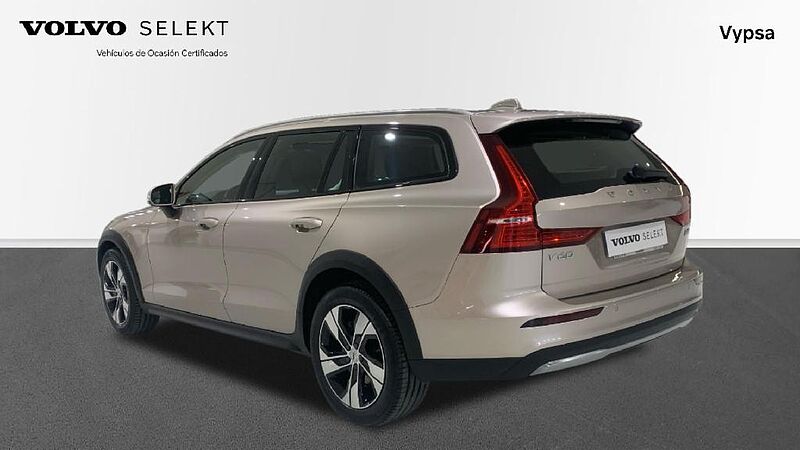 Volvo V60 Cross Country 2.0 B4 D CROSS COUNTRY CORE AUTO AWD 197 5P