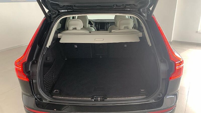 Volvo XC60 2.0 B4 D MOMENTUM PRO AUTO 4WD 197 5P
