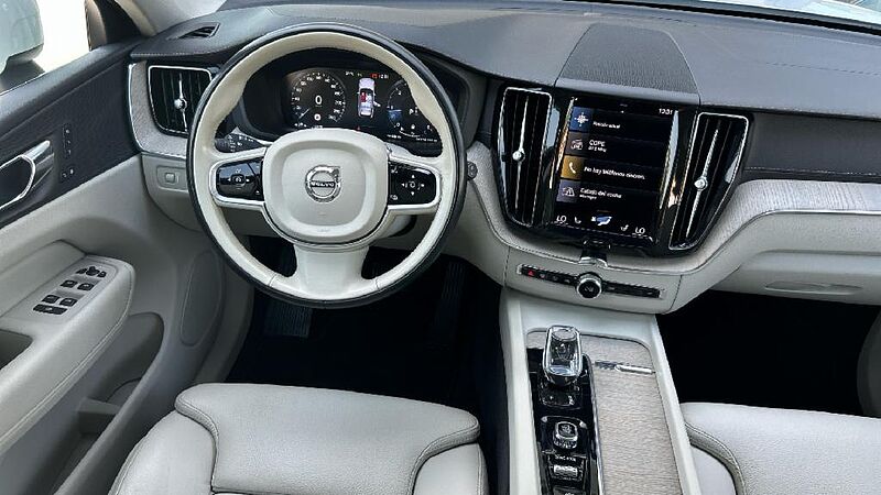 Volvo XC60 2.0 D B4 INSCRIPTION AUTO 4WD 197 5P