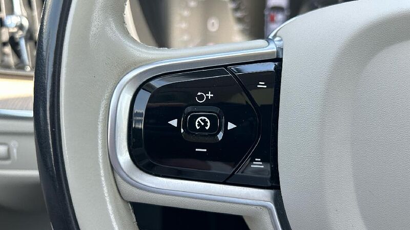 Volvo XC60 2.0 D B4 INSCRIPTION AUTO 4WD 197 5P