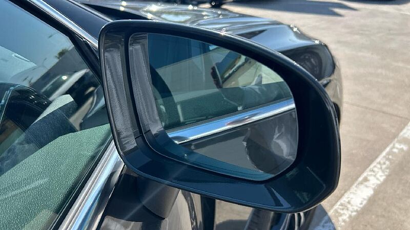 Volvo XC60 2.0 B4 D MOMENTUM PRO AUTO 4WD 197 5P