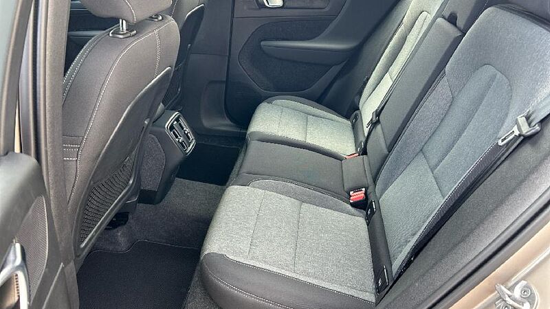 Volvo XC40 2.0 B3 CORE AUTO 163 5P