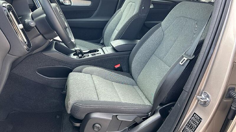 Volvo XC40 2.0 B3 CORE AUTO 163 5P