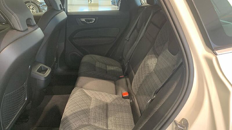 Volvo XC60 2.0 B4 D CORE AUTO 197 5P