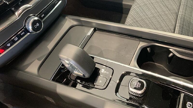 Volvo XC60 2.0 B4 D CORE AUTO 197 5P