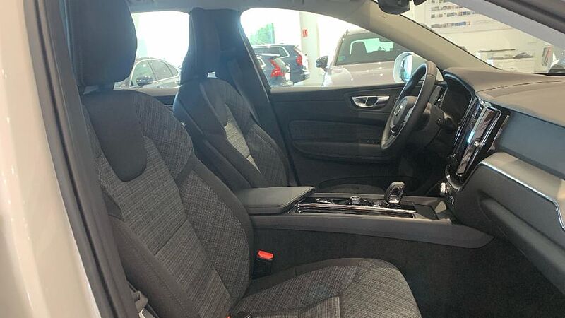 Volvo XC60 2.0 B4 D CORE AUTO 197 5P