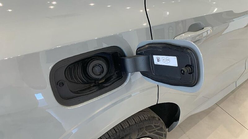 Volvo XC60 2.0 B5 P PLUS DARK AUTO 4WD 250 5P