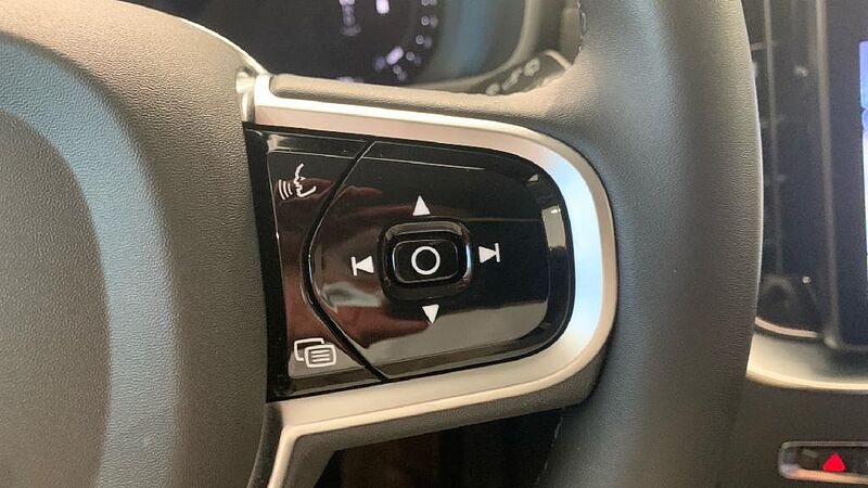 Volvo XC90 2.0 B5 P MHEV PLUS DARK AWD AUTO 250 5P 7 Plazas