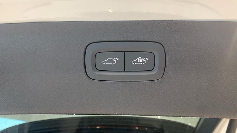 Volvo XC90 2.0 B5 P MHEV PLUS DARK AWD AUTO 250 5P 7 Plazas