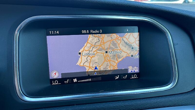 Volvo V40 Cross Country 2.0 D2 PRO AUTO 120 5P