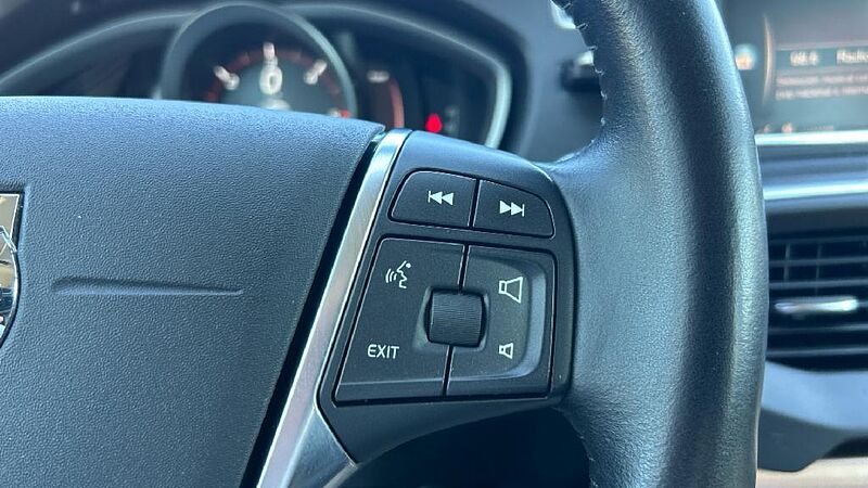 Volvo V40 Cross Country 2.0 D2 PRO AUTO 120 5P