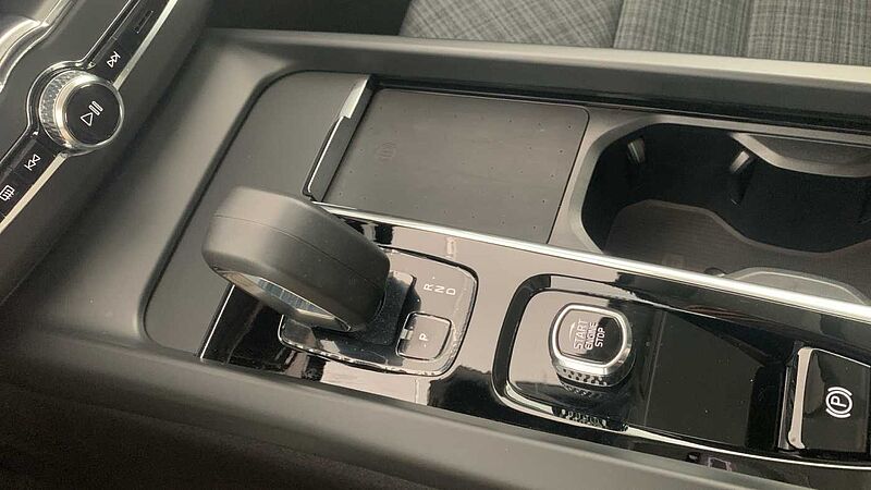 Volvo XC60 2.0 B4 D CORE AUTO 197 5P