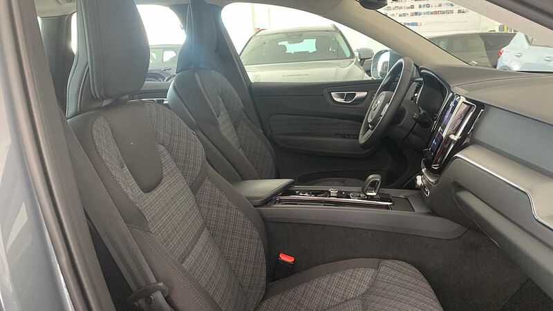 Volvo XC60 2.0 B4 D CORE AUTO 197 5P