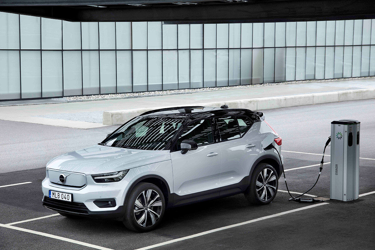 Nuevo Volvo XC40 Recharge T4 Premium Edition desde 38.990€*