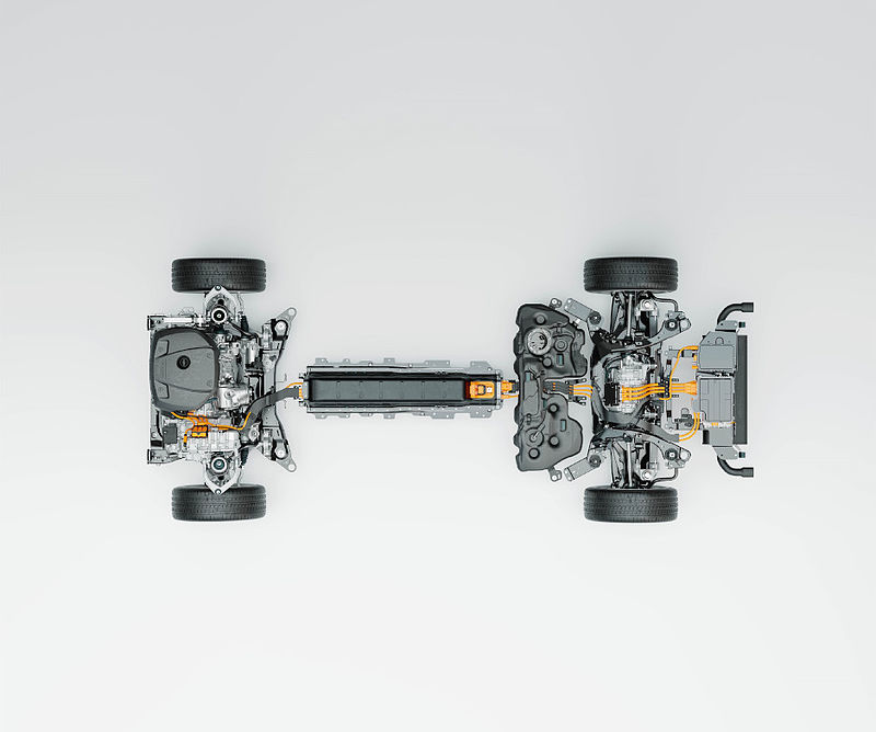 El nuevo motor híbrido enchufable Recharge de Volvo Cars aumenta el kilometraje medio diario con una sola carga